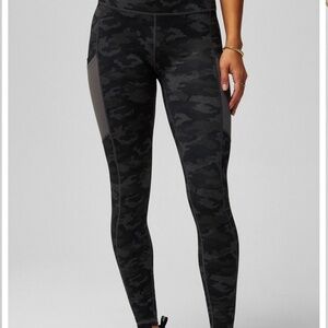 Fabletics Womens On-The-Go Powerhold High Waist Leggings Charcoal Camo Sz Medium
